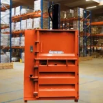 直立式中大型廢棄物壓縮機